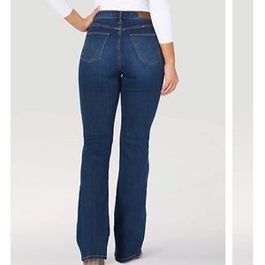 Women’s Wrangler Jeans High Rise Boot Cut Size 10X34 Brand New Only Washed